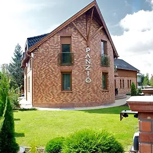 rezervați aici